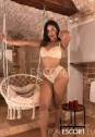 Elyhot girl